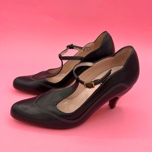 John Fluevog TeaPots Sencha Mary janes black leather size 6 so cute.